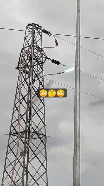 high voltage sparkingin transmission line हय वहटज सपरकग महपरषण लईनviral shorts