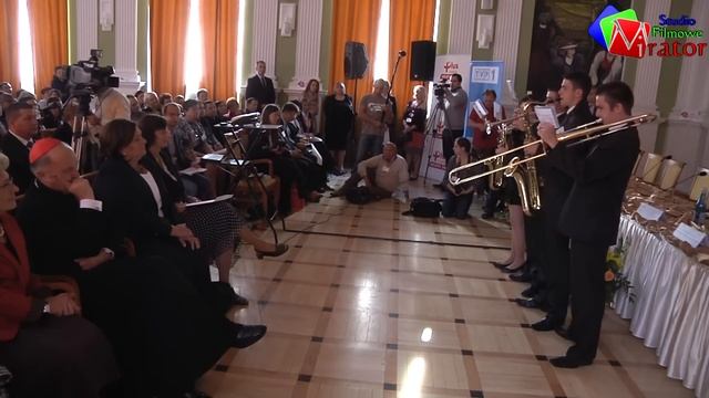 POLSKA DLA RODZINY CZ.33- WYSTĘP RODZINY Z DĘBOWEJ ŁĄKI.mp4 смотреть онлайн