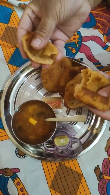 bedai puri with tasty aloo ki sabzi 😋😊 #shorts