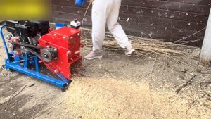 DraXter показ ролика натяжителя ремня (плавный запуск) и щепы на всех сито на примере щепореза Щ350