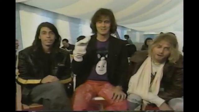 Full segment of 120 Minutes including Nirvanas Intro and World Premiere of Smells Like Teen Spirit
