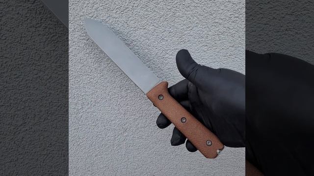 K390 steel Kephart 3.3 mm tick 165 mm long blade. 62 HRC in Yuta micarta canvas and kydex sheath. смотреть онлайн
