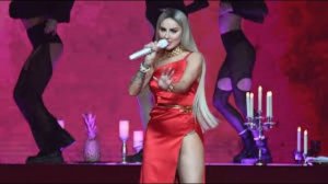 Экс-солистка группы Artik & Asti подняла расценки на свои концерты