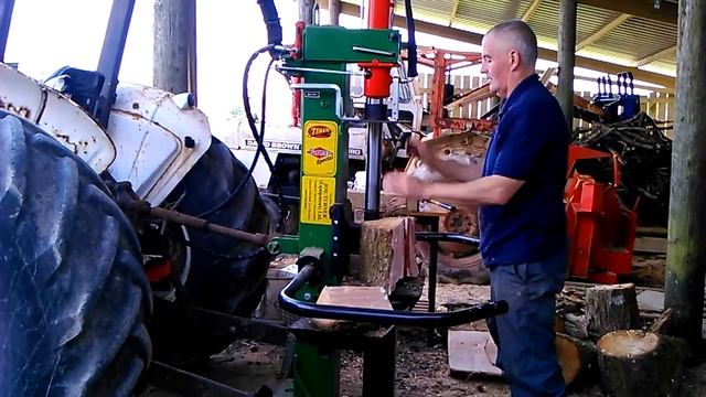 Thor Farmer Log Splitter & DB 1200 Selectamatic 18 Mai 2014 смотреть онлайн