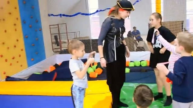 Короткое_видео_аниматора_с_детьми_Summer_Jump