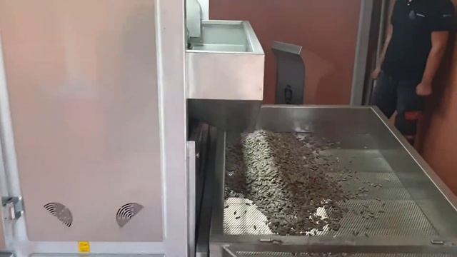 OS - 300 Belt Type Roasting Machine / OS - 300 حزام نوع آلة تحميص