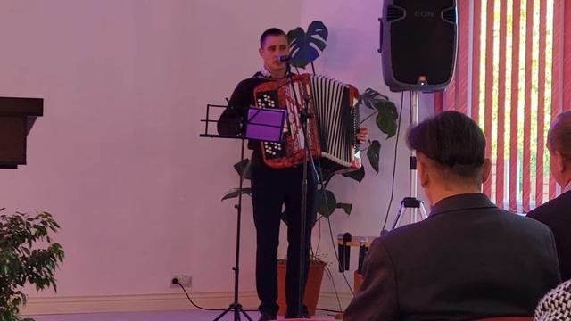 Я иду по тернистой тропе. Брат Максим смотреть онлайн