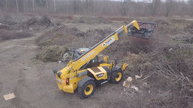 Захват для гілок в дії. A.TOM - обирай якісне! смотреть онлайн