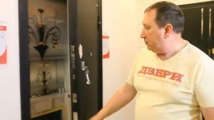 Дверь Mastino Cielo с зеркалом Шамбори светлая - Обзор входной двери