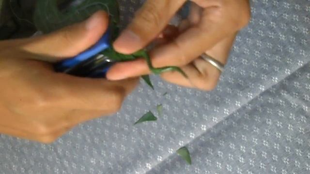 สาธิตการทำ กนกจากใบตอง ตอนที่2 โดยบ้านใบตองเพชรบูรณ์ смотреть онлайн