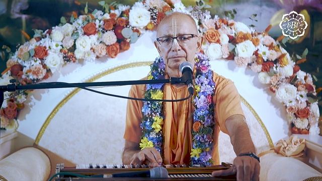 2023.08.28 - Шри Нанда-Нандана-аштака (Беларусь) - Бхакти Вигьяна Госвами смотреть онлайн