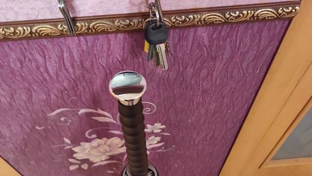 Обувная ложка Беовульф на подставке