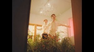 트리플 H(Triple H) - 'RETRO FUTURE' Official Music Video