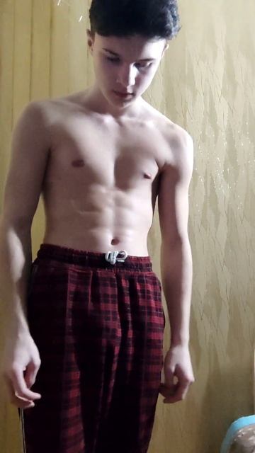 Show abs | YOUNG WORKOUT смотреть онлайн