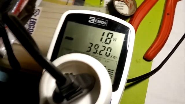 Duża stabilność napięcia 230V - Kondensator ... смотреть онлайн