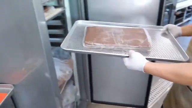 КРУАССАН шоколадно-банановый🥐|Шоколадная бомба из теста🍩Корейская уличная еда