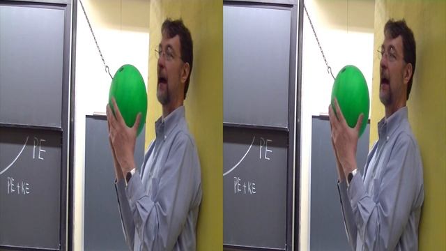 Kinetic and Potential Energy in a Pendulum - 3D смотреть онлайн