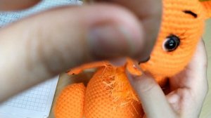 Белочка Сонечка крючком//Мастер класс//Часть 5//Голова, хвост, грудка, оформление, сборка//