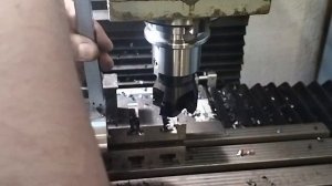 Установка ЧПУ на фрезерный 6720. Часть 3. (Первая стружка. А что, так можно было?)