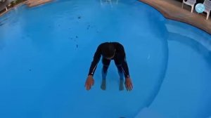 Плавание дельфином