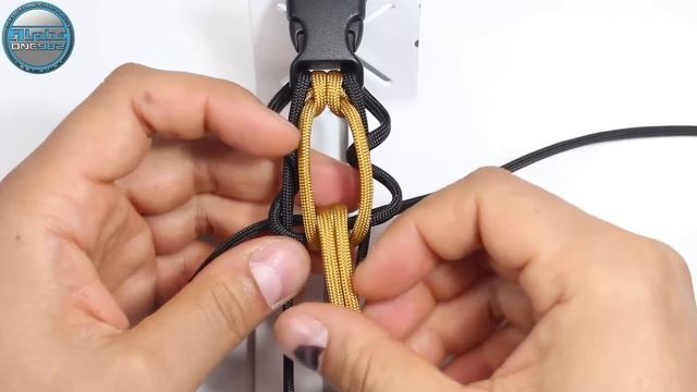 How to Make a Paracord Bracelet Chain Links Paracord Knot Tutorial