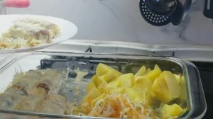 Ужинаем просто, вкусно, полезно. Рулетики из минтая с овощами и сыром.