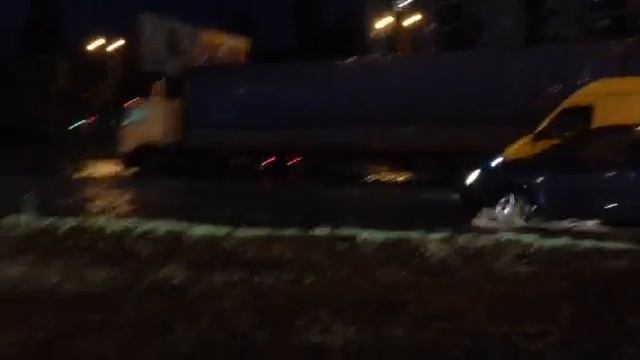 Потоп. Киев. Братиславская. метро Черниговская. 30 минут как идет дождь смотреть онлайн