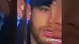 Отбил сальтухой мяч