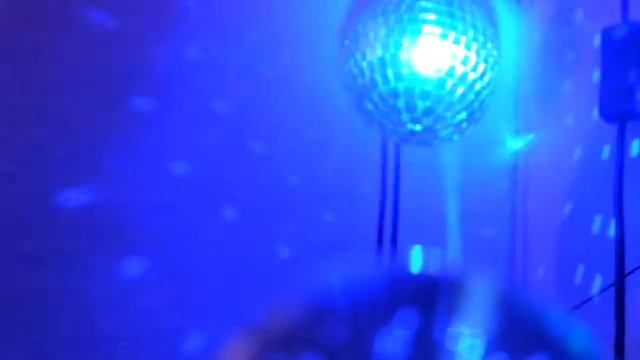 blue laser dancing on the balls смотреть онлайн