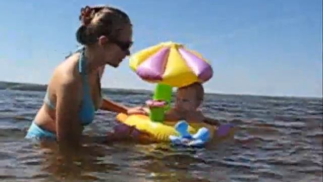 Веселое купание :))) смотреть онлайн