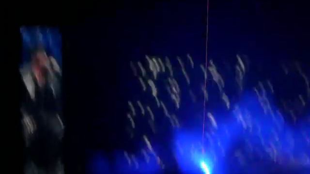 Adam Lambert Mad World смотреть онлайн