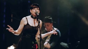 Ambrosia Parsley & The Elegant Too - Skin & Bone