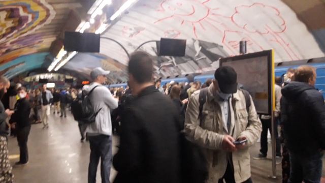 Станция метро " Осокорки " / Киев смотреть онлайн