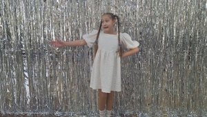 Агния Барто " Девочка чумазая " 
Исполняет: Игнатченко Алиса.