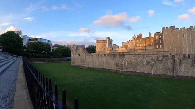 The REAL Cause Of Death Of Catherine Howard смотреть онлайн