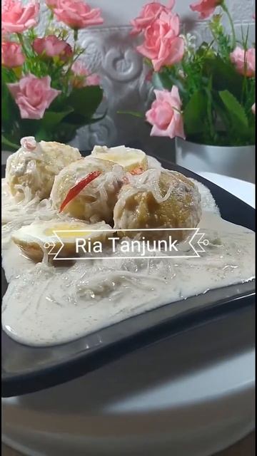 TELUR DAN MIE SOUN Bikin begini. enak banget lho bund 😋😋😋 @RiaTanjunk #shorts смотреть онлайн