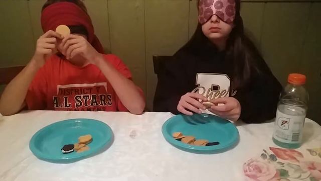 Oreo Challenge! Challenge #4 смотреть онлайн