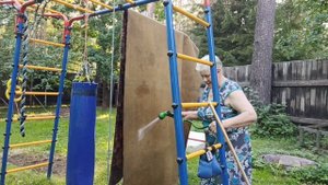 "Жизнь на пенсии".. Жарила кабачки и плотву на обед.)) Приходила внучка в гости.