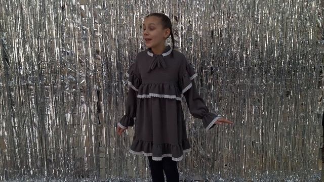 Ирина Пивоварова " День Рождения "
Исполняет: Поспелова Арина. смотреть онлайн