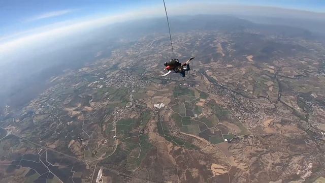 birthday tandem jump at Paracaidismo Lago, Mexico, Tequesquitengo