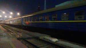 Прибытие ЭП1М-405 с поездом №26 Киев — Кисловодск