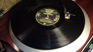 Mike Oldfield feat. Roger Chapman - Shadow On The Wall (1983) vinyl