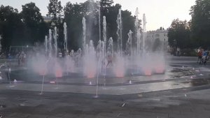 Очень красивый фантан в Воронеже!