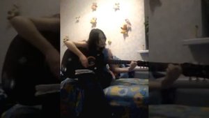 Тихо листопад закружит сад.