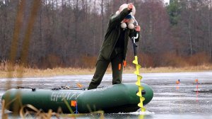 С ЛЕДОБУРОМ В ЛОДКЕ! Зимняя рыбалка 2025 На старике Реки! НИКОГДА НЕ СДАВАЙСЯ! Часть 1