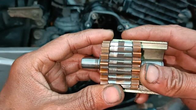 Bajaj Pulsar Scissor Gear Timing Setting:- Pulsar Scissor Gear Timing Fitting #ajbikers смотреть онлайн