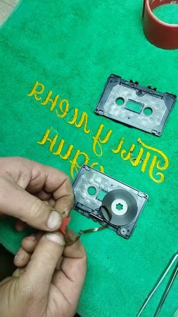 Склейка плёнки аудиокассеты #Shorts смотреть онлайн