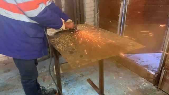 Чем лучше очистить ржавчину с метала. Корщетка, Круг лепестковый Диск, зачистной или Коралловый дис смотреть онлайн