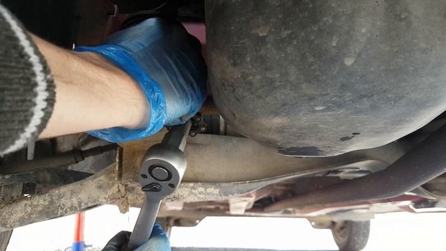 Toyota Aygo 1.0 Oil Change смотреть онлайн