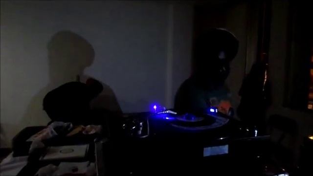 Channel One Sound System running Black Uhuru - Shine Eye Gal смотреть онлайн